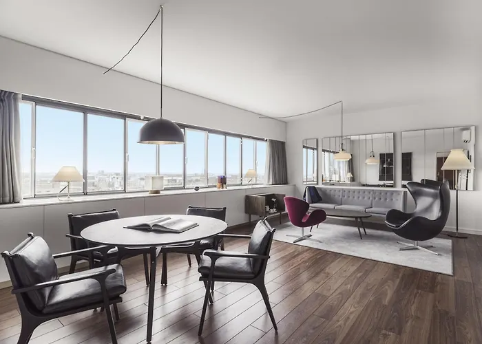 Radisson Collection Royal Hotel,