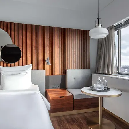 Radisson Collection Royal Hotel, Hotell 5*