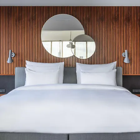 Radisson Collection Royal Hotel, Hotell