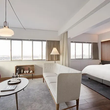 Radisson Collection Royal Hotel,