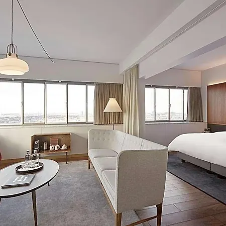 Radisson Collection Royal Hotel, Hotel 5*