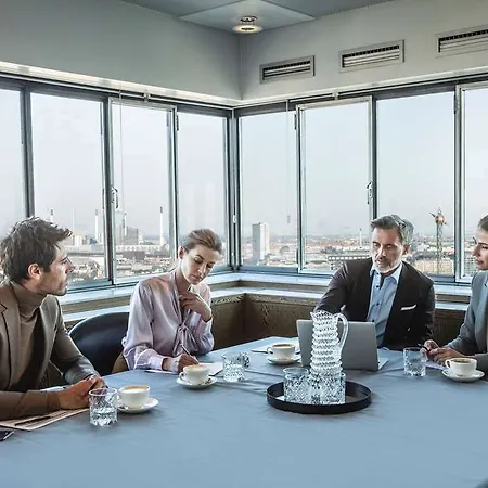 Hotel Radisson Collection Royal Hotel, 5*