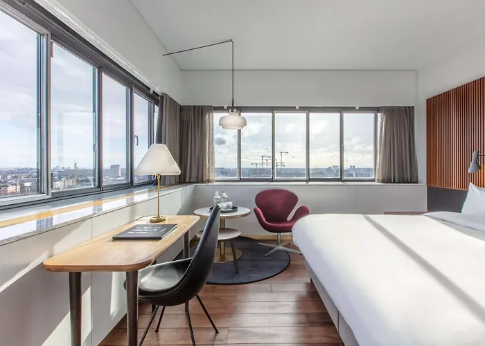 Radisson Collection Royal Hotel, Hotel