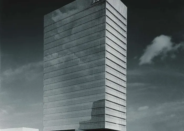 Hotel Radisson Collection Royal Hotel, 5*